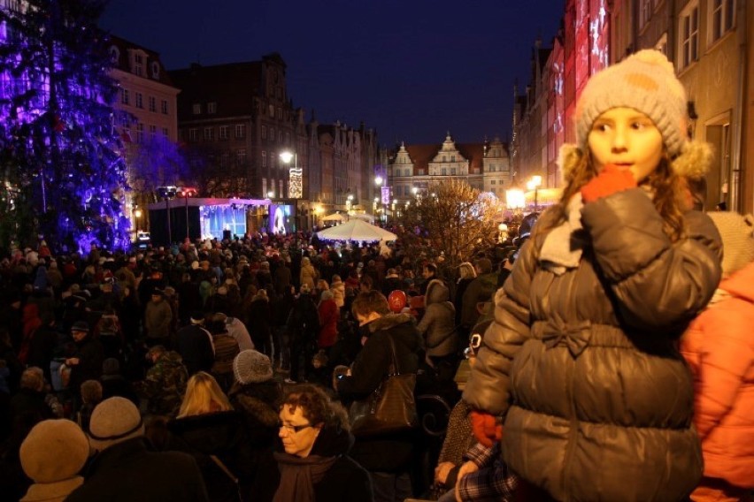 Mikołaj zawitał do Gdańska i odpalił choinkę oraz... fajerwerki! ZDJĘCIA