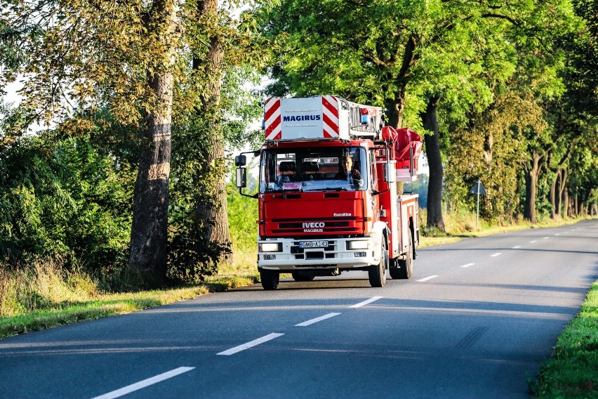 Pożary w powiecie malborskim. W gminie Nowy Staw palił się taras, a w gminie Miłoradz samochód w trakcie jazdy