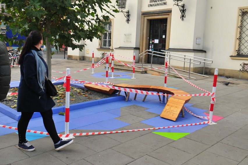 Kraków. Na placu Wolnica pojawi się kolorowy plac zabaw