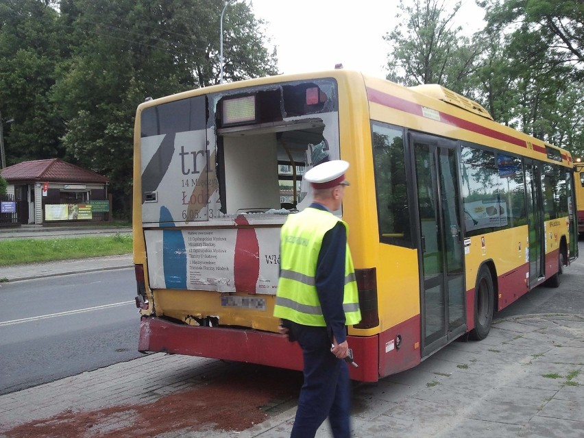 Zderzenie dwóch autobusów na ul. Brzezińskiej w Łodzi