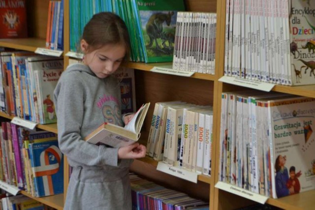 Ferie pod książką w pleszewskiej bibliotece