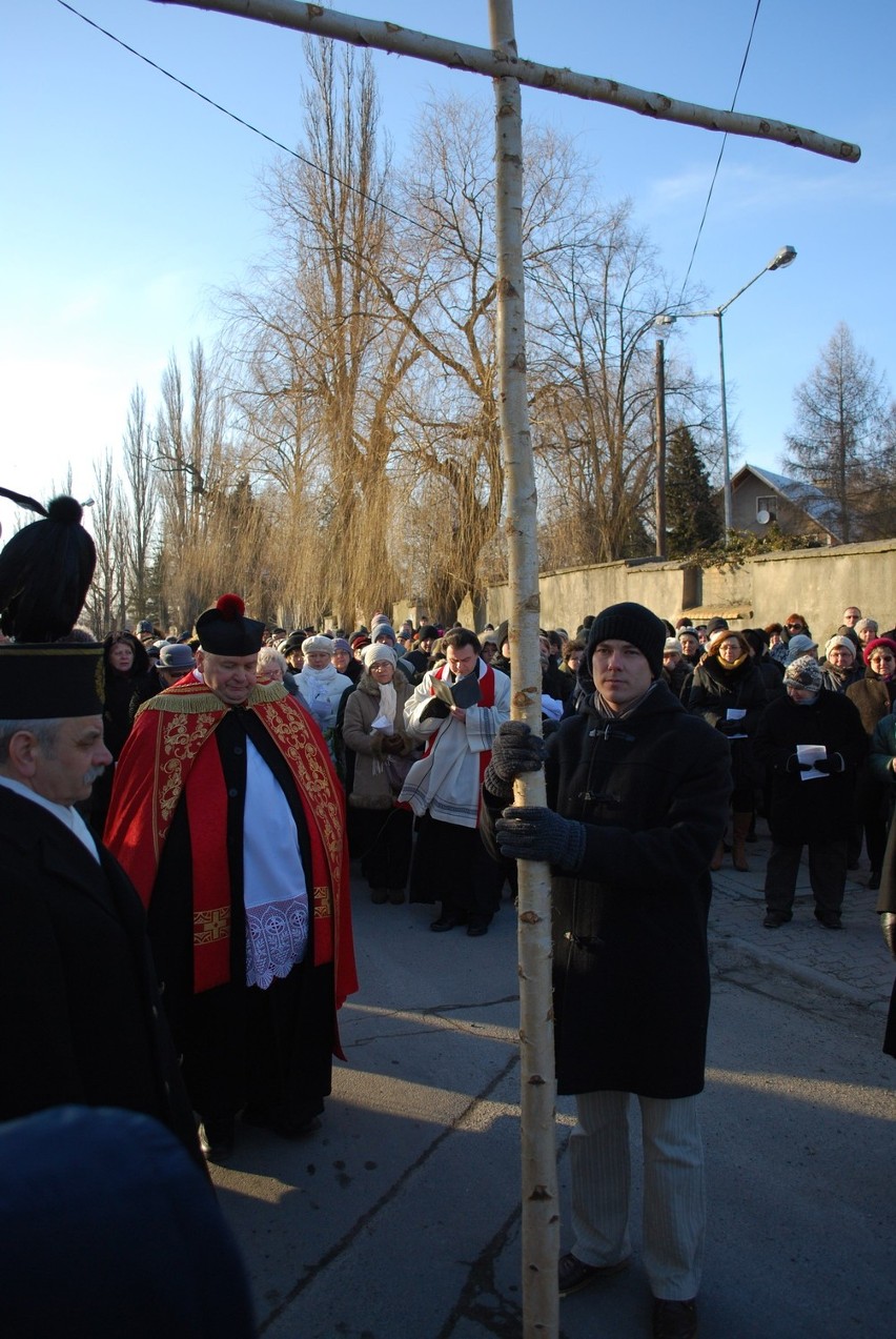 Bogatynia: XVI Droga Krzyżowa przeszła ulicami miasta