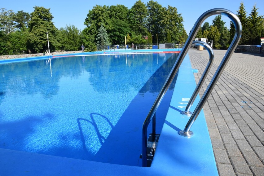 Podwyżka na basenach odkrytych w Zduńskiej Woli. Ile za wejście na basen?