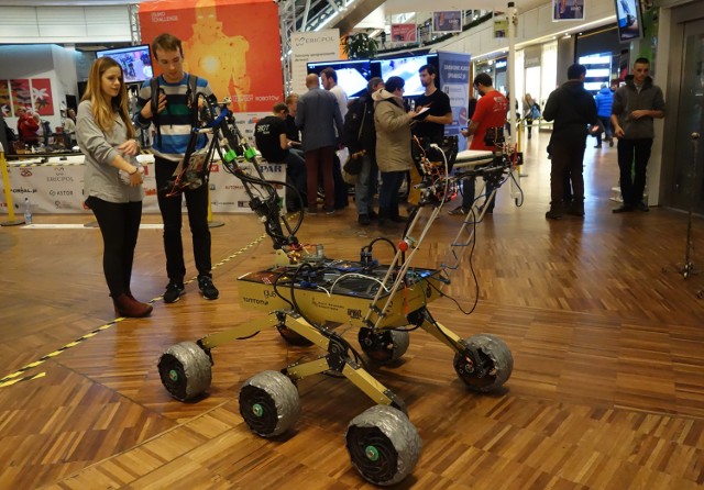 Walki robotów, czyli Sumo Challenge 2015 w Manufakturze