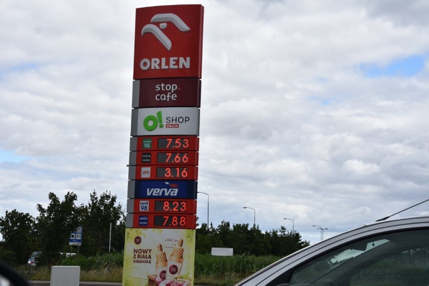Ceny paliw w Wągrowcu. Ile za litr benzyny, a ile za olej napędowy? Mamy aktualne ceny! [15.07.2022r.] 