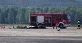 Warszawa: Na lotnisku Bemowo samolot spadł na ziemię. Dwie osoby nie żyją [zdjęcia]
