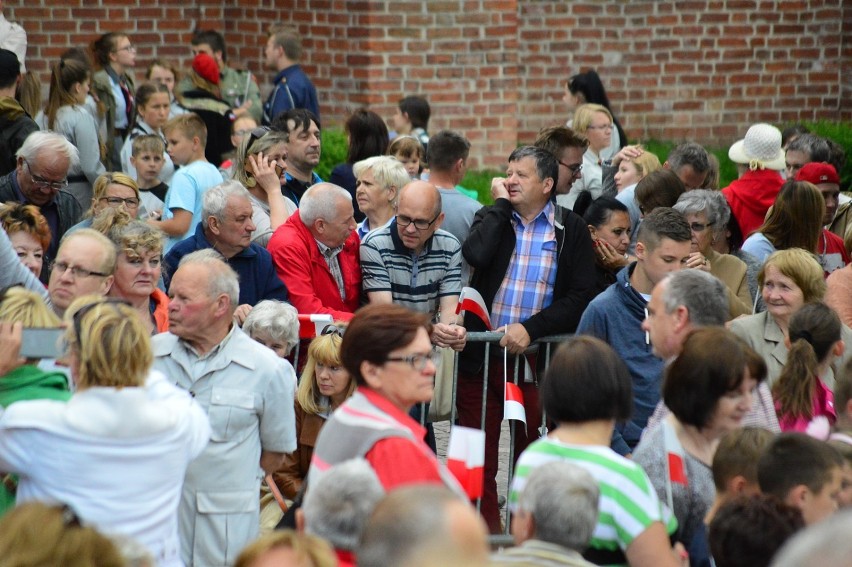 Kwidzyn. Prezydent Andrzej Duda pojawi się na Placu Św. Jana Pawła II. Rozpoczęła się walka o głosy w II turze wyborczej