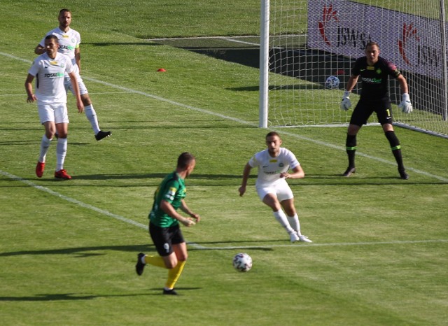 W pierwszym meczu po spowodowanej koronawirusem przerwie GKS Jastrzębie przegrał 1:2.