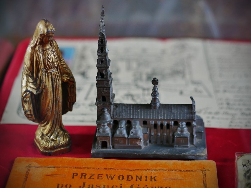 Wyjątkowa wystawa w kaplicy ewangelicko-augsburskiej w Koźminku. ZDJĘCIA