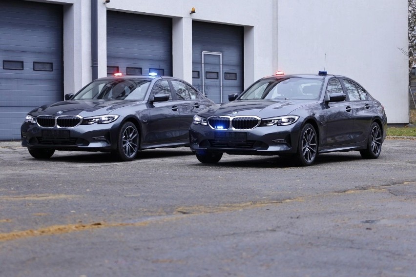 Nowe radiowozy lubelskiej policji. To nieoznakowane auta marki Kia i hybrydowe BMW