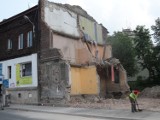 Wyburzona kamienica przy ul. Krzywej w Chorzowie