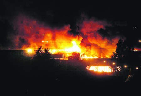 Pożar naruszył konstrukcję budynku, która grozi zawaleniem. fot. grezgorz mehring