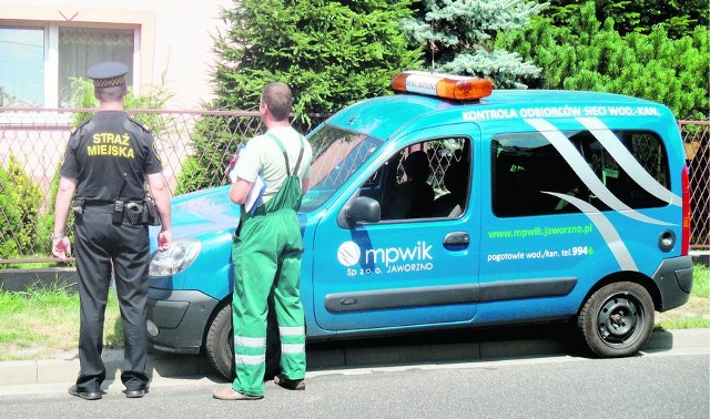 Ekipa pracowników MPWiK oraz Straży Miejskiej ma prawo skontrolować co robimy ze ściekami