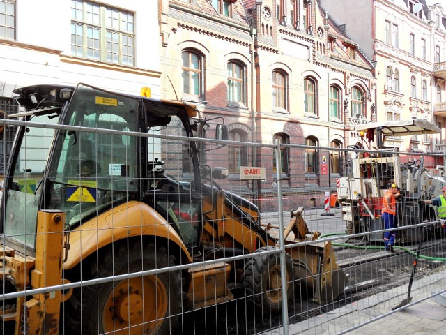 Remont ulicy Pocztowej rozpoczął się w poniedziałek. Budowlańcy zajmują wschodnią część ulicy