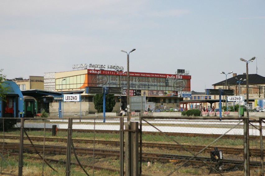 Dworzec w Lesznie widok z Kilińskiego rok 2008