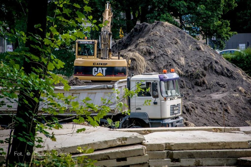 Obwodnica Wałbrzycha. Na ul. Kolejowej zniknęły ostatnie ślady po miasteczku ruchu drogowego [ZDJĘCIA]