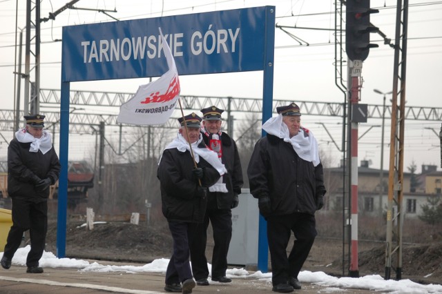 Strajkujący Kolejarze na stacji Tarnowskie Góry