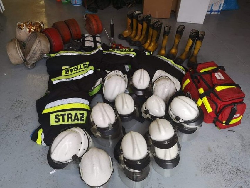 OSP przekazują sprzęt i ubrania strażackie dla ukraińskich...