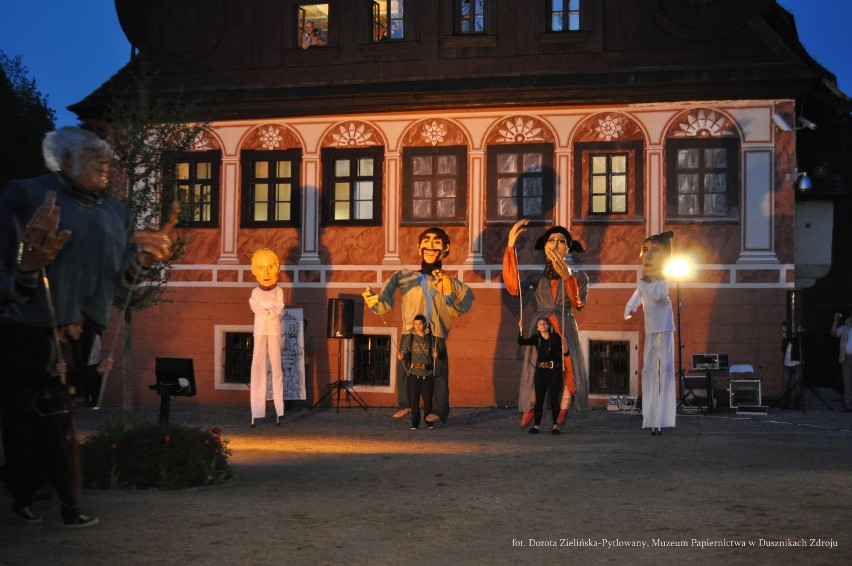 Duszniki-Zdrój: Noc Muzeów 2013 w Muzeum Papiernictwa