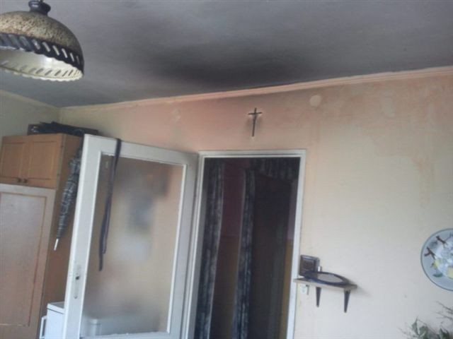 Pożar mieszkania przy ulicy Kobylińskiej w Krotoszynie - pijani gotowali obiad i zasnęli ZDJĘCIA