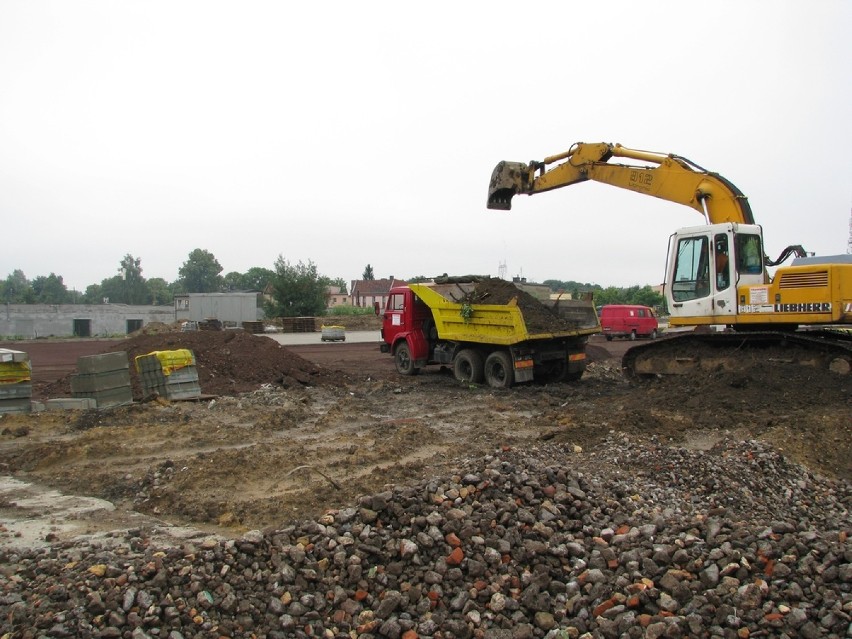 Budowa nowego targowiska w Radzionkowie - czerwiec 2013 roku