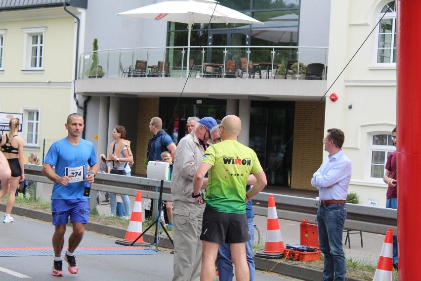 Na Półmaratonie Solan w Nowej Soli biegacze mierzyli się z...