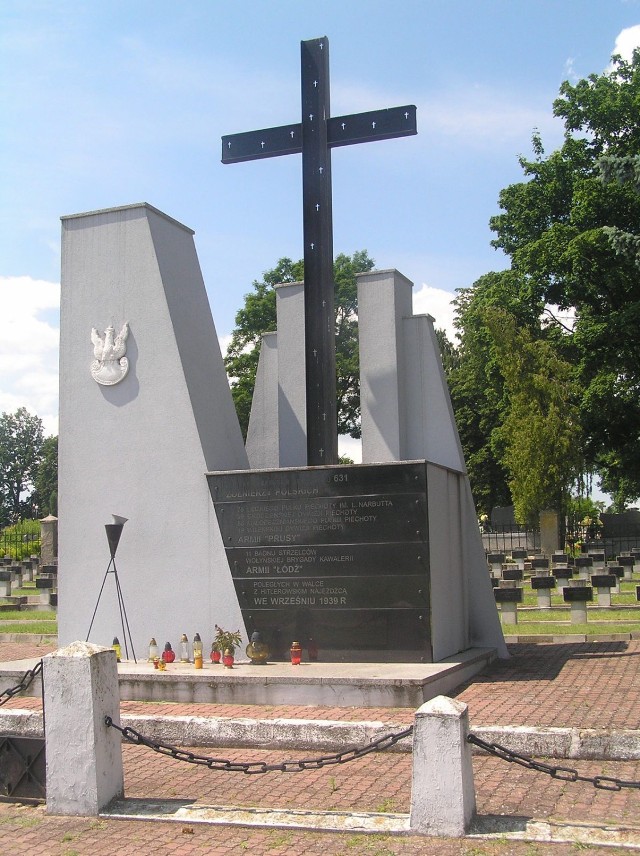 Obelisk ku czci żołnierzy polskich poległych w Milejowie.