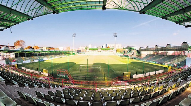 Czy piłkarze ŁKS będą musieli grać w Bełchatowie na pustym stadionie? Decyzja ma zapaść w środę