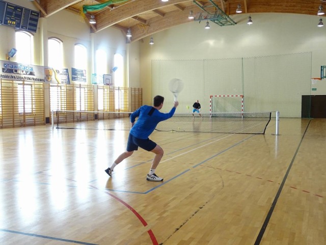 Halowy Turniej o Puchar Burmistrza Miasta Chełmna w tenisie odbył się w Hali Sportowej Zespołu Szkół nr 2 w Chełmnie