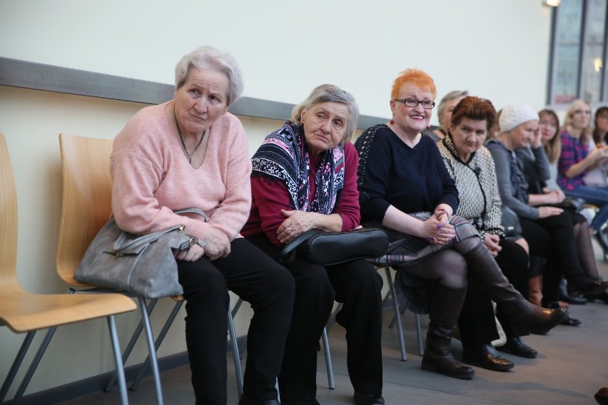 Chrzanów. "Kobieta Pracująca", czyli Chrzanowski Dzień Kobiet w bibliotece [ZDJĘCIA]