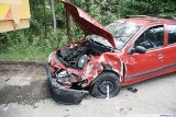Renault zderzył się z wywrotką [zdjęcia]