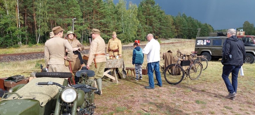 XI Piknik Historyczny w Wierzchucinie. Jedną z atrakcji był francuski czołg [zdjęcia]