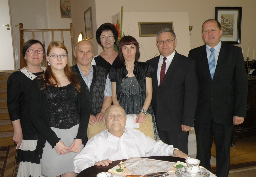 Prof. Antoniego Rosikonia w dniu jego 106. urodzin...