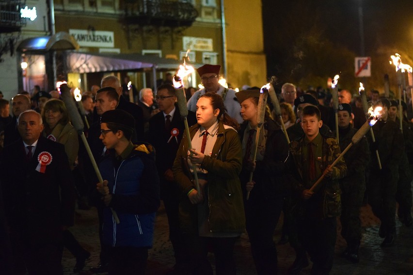 Zobaczcie zdjęcia z oficjalnych uroczystości 11 listopada w...