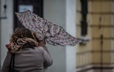 IMGW ostrzega przed silnym wiatrem oraz intensywnymi opadami deszczu w Wielkopolsce