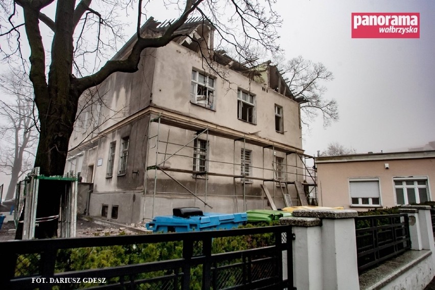 Rozbiórka budynku przy ul. Limanowskiego w Wałbrzychu, gdzie...