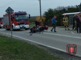 Wypadek rowerzysty z motocyklistą w Mokrzyskach koło Brzeska. 15-latek z urazem nogi przewieziony do szpitala