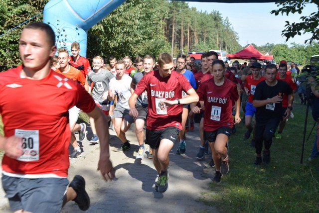 Czarne. I Pomorski Bieg Przełajowy im. Macieja Kalenkiewicza "Kotwicza"