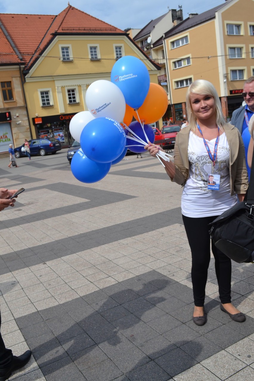 Wybory uzupełniające Rybnik 2014: Tomasz Tomczykiewicz zachęcał do głosowania na Marka Krząkałę FOTO