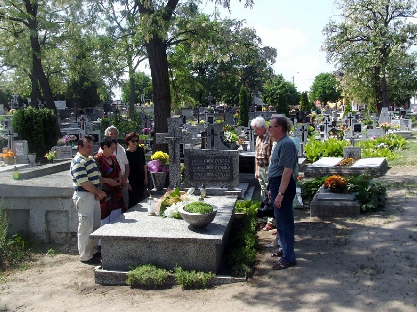 Przy grobie Józefa Górczyńskiego