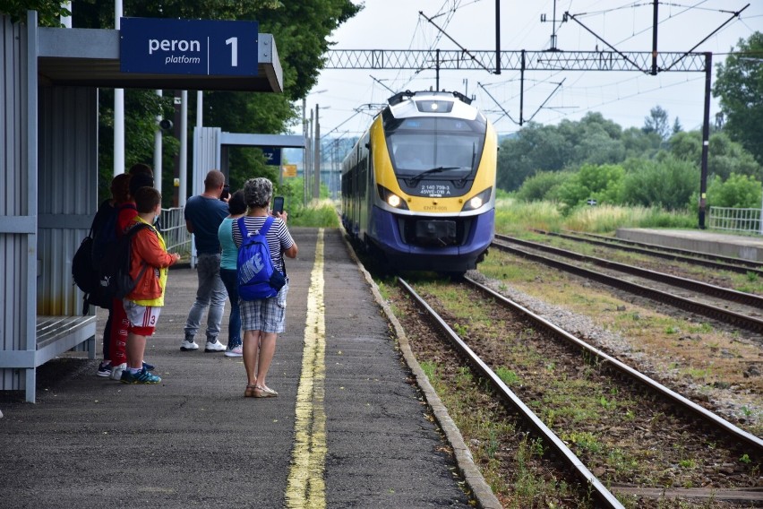 Gorlickie. W wakacje znowu w weekend pojedziemy do Krynicy pociągiem. Włóczykij wraca na tory od 2 lipca