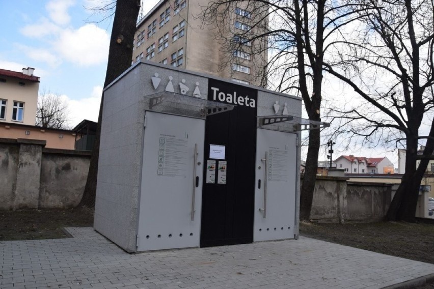 Tak wygląda toaleta przy ulicy Brodzińskiego w Tarnowie