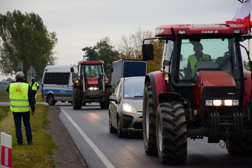 Złotniki Kujawskie - Protest rolników. Spore korki na DK 25 między Bydgoszczą a Inowrocławiem. Zobaczcie zdjęcia