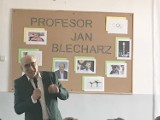 Prof. Jan Blecharz spotkał się z uczniami szkoły podstawowej w Okocimiu, opowiadał o swojej pasji do sportu i nauki