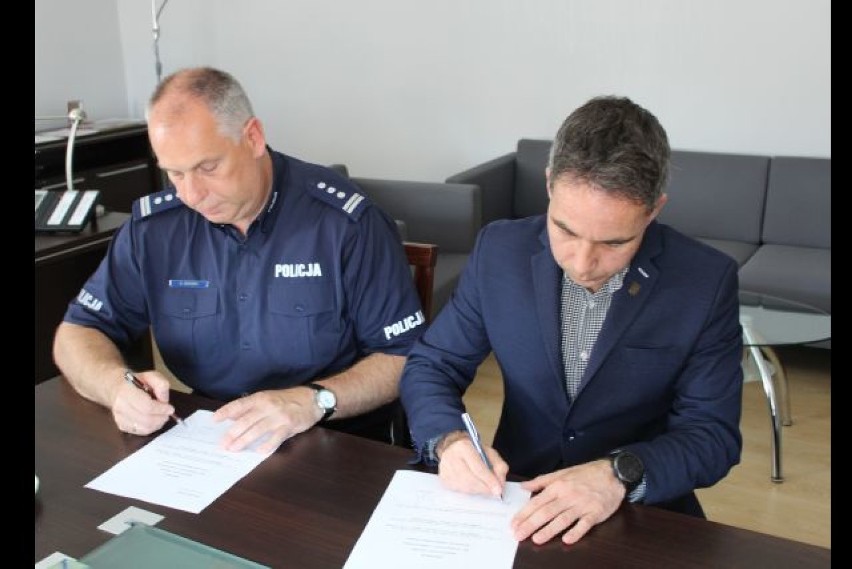 Policja w Kaliszu otrzymała narkotesty od samorządu miasta
