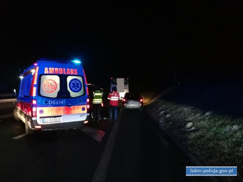 Wypadek koło Castoramy. Nie żyje 19-latek potrącony przez...