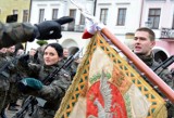 Żołnierze Wojsk Obrony Terytorialnych złożyli przysięgę w Krośnie [ZDJĘCIA]