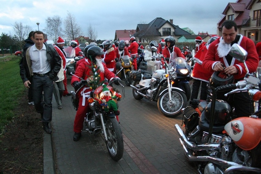 Mikołaje na motorach byli jedną z atrakcji świątecznego...