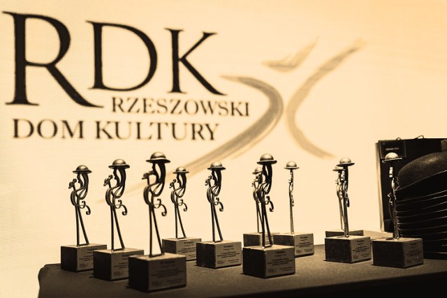 Zgłoszenia potrwają do dnia 23 marca 2023 roku, a regulamin festiwalu i karta zgłoszenia dostępne są na stronie internetowej www.rdk.rzeszow.pl
