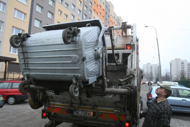 Śmieci w Katowicach po 1 lipca. Nie wiadomo, jaka firma będzie zajmowała się wywozem